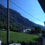 Gran Paradiso Huge In شقة